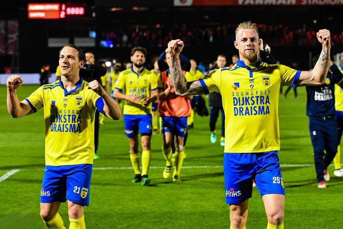 把金腰带留 把金腰带留